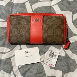 SOLD ♥️  SV / khaki / bright orange Coach wallet